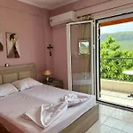 Case de vacanță Golden Island